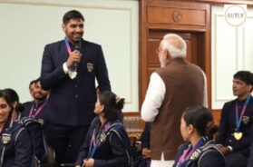 PM Narendra Modi burst out laughing after hearing boxer Narendra talk about Pakistan