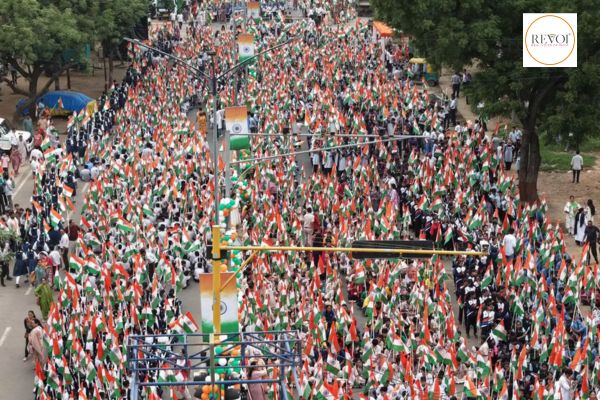 The capital became tricolor: Thousands of citizens, including students and youth, joined in