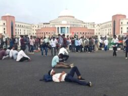 Students in Jharkhand reached the assembly complex, state government asked for SOS