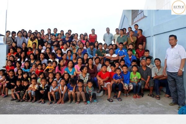 39 wives, 94 children, a family of 200 members, and a 100-room house: This is the story of Ziona Chana from Mizoram!